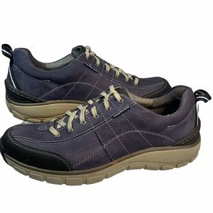 Clarks Wave Walk Waterproof Size 9W Leather Shoes